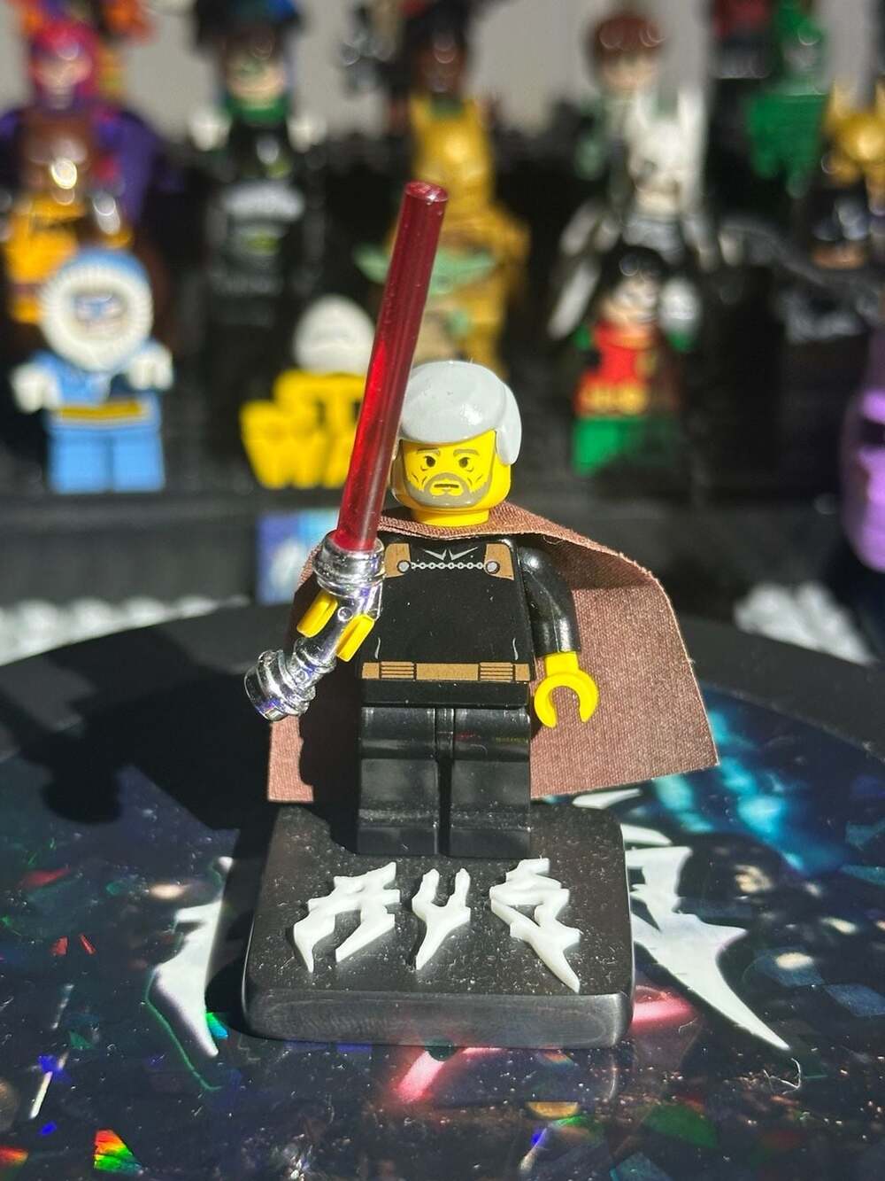 LEGO Star Wars Count Dooku Minifigure with Chrome Lightsaber Hilt